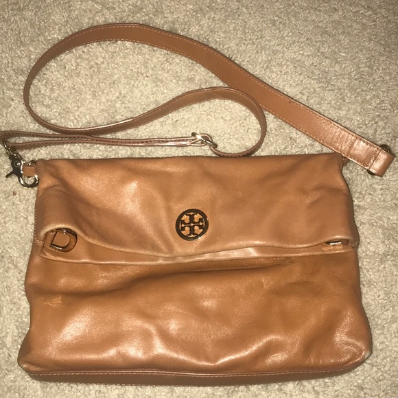 tory sling bag